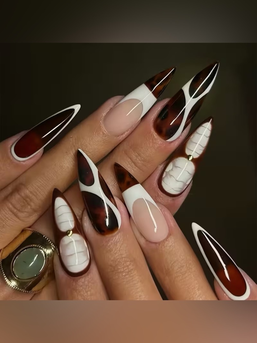 Tortoise Shell Brown & White Stiletto Nail Set - Medium
